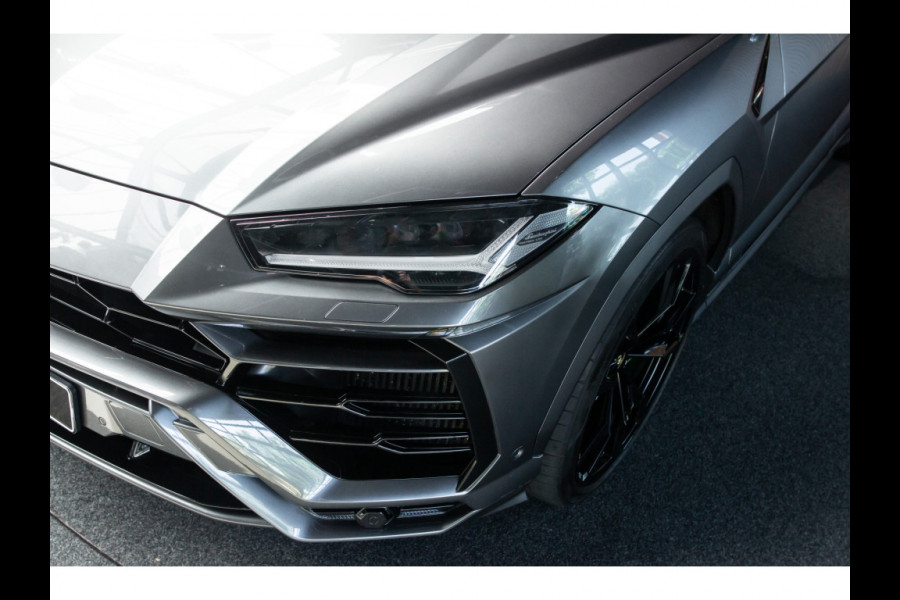 Lamborghini Urus 4.0 V8 HUD Panodak Leer ACC Ceramic Akrapovic Keyless 360 Camera B&O Massage Alcantara hemel Elektr. achterklep Elektr. verstelbare stoelen met memory Afneemb. trekhaak Softclose Achterasbesturing Elektr. verstelbare stuurwiel Navi Stoelverwarming voor & achter Stuurverwarming Stoelventilatie PDC LM ve