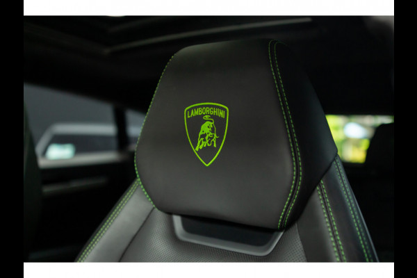 Lamborghini Urus 4.0 V8 HUD Panodak Leer ACC Ceramic Akrapovic Keyless 360 Camera B&O Massage Alcantara hemel Elektr. achterklep Elektr. verstelbare stoelen met memory Afneemb. trekhaak Softclose Achterasbesturing Elektr. verstelbare stuurwiel Navi Stoelverwarming voor & achter Stuurverwarming Stoelventilatie PDC LM ve