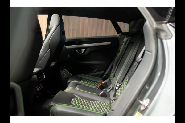 Lamborghini Urus 4.0 V8 HUD Panodak Leer ACC Ceramic Akrapovic Keyless 360 Camera B&O Massage Alcantara hemel Elektr. achterklep Elektr. verstelbare stoelen met memory Afneemb. trekhaak Softclose Achterasbesturing Elektr. verstelbare stuurwiel Navi Stoelverwarming voor & achter Stuurverwarming Stoelventilatie PDC LM ve