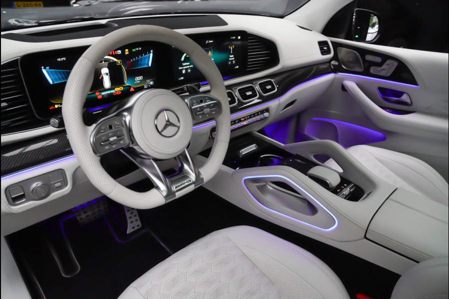 Mercedes-Benz GLS BRABUS 800 4MATIC HUD Massage Full-Carbon Panodak Leer Distronic Standkachel Keyless 360 Camera Burmester Sterrenhemel Airmatic DC Elektr. achterklep Elektr. verstelbare stoelen voor & achter met memory Soft close Elektr. bedienbare trekhaak Elektr. verstelbare stuurwiel Navi PDC LM velgen