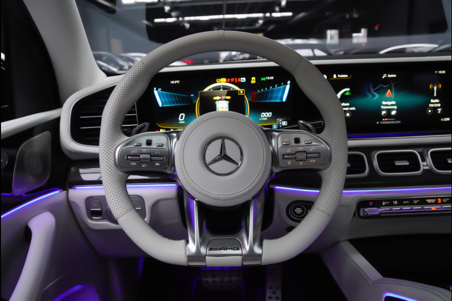 Mercedes-Benz GLS BRABUS 800 4MATIC HUD Massage Full-Carbon Panodak Leer Distronic Standkachel Keyless 360 Camera Burmester Sterrenhemel Airmatic DC Elektr. achterklep Elektr. verstelbare stoelen voor & achter met memory Soft close Elektr. bedienbare trekhaak Elektr. verstelbare stuurwiel Navi PDC LM velgen