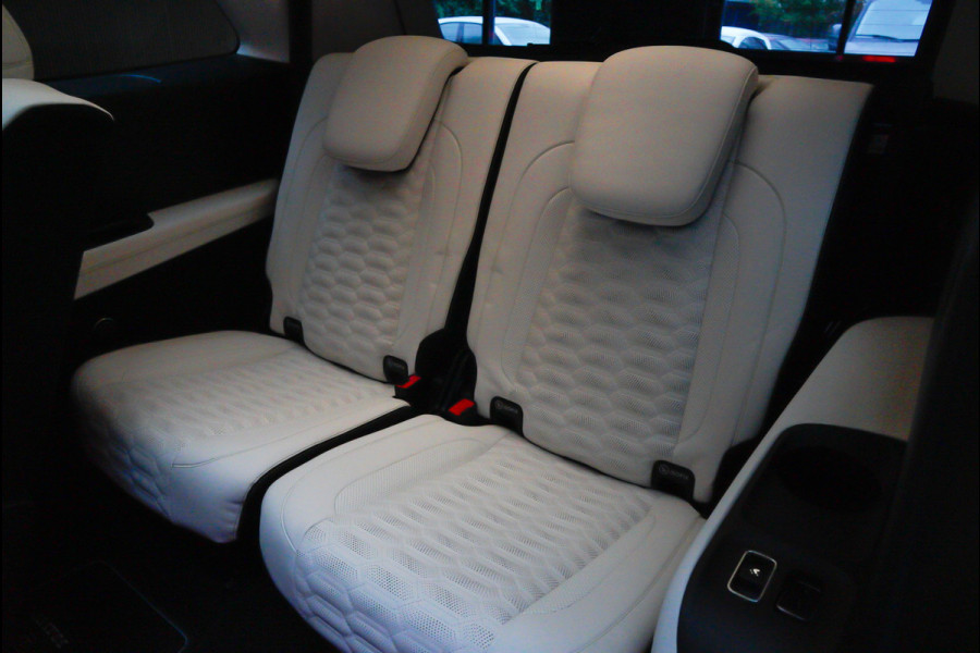 Mercedes-Benz GLS BRABUS 800 4MATIC HUD Massage Full-Carbon Panodak Leer Distronic Standkachel Keyless 360 Camera Burmester Sterrenhemel Airmatic DC Elektr. achterklep Elektr. verstelbare stoelen voor & achter met memory Soft close Elektr. bedienbare trekhaak Elektr. verstelbare stuurwiel Navi PDC LM velgen