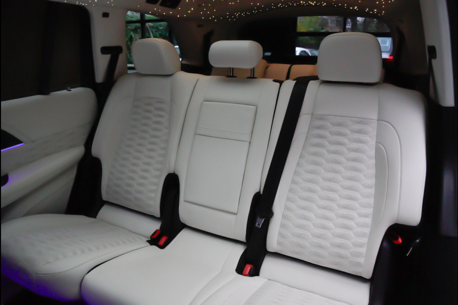 Mercedes-Benz GLS BRABUS 800 4MATIC HUD Massage Full-Carbon Panodak Leer Distronic Standkachel Keyless 360 Camera Burmester Sterrenhemel Airmatic DC Elektr. achterklep Elektr. verstelbare stoelen voor & achter met memory Soft close Elektr. bedienbare trekhaak Elektr. verstelbare stuurwiel Navi PDC LM velgen