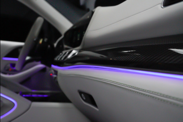 Mercedes-Benz GLS BRABUS 800 4MATIC HUD Massage Full-Carbon Panodak Leer Distronic Standkachel Keyless 360 Camera Burmester Sterrenhemel Airmatic DC Elektr. achterklep Elektr. verstelbare stoelen voor & achter met memory Soft close Elektr. bedienbare trekhaak Elektr. verstelbare stuurwiel Navi PDC LM velgen