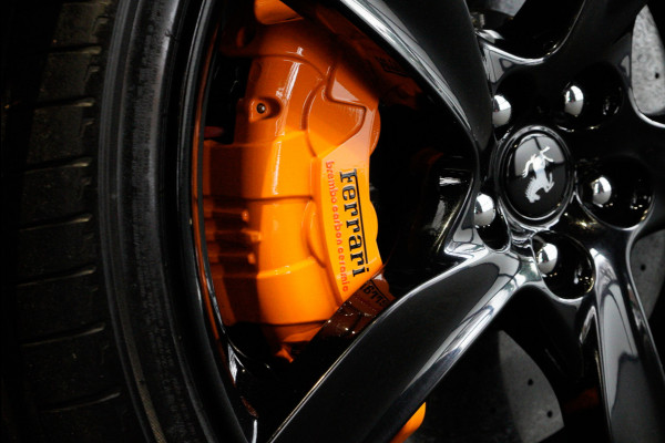 Ferrari Purosangue 6.5 V12