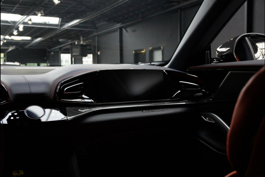 Ferrari Purosangue 6.5 V12