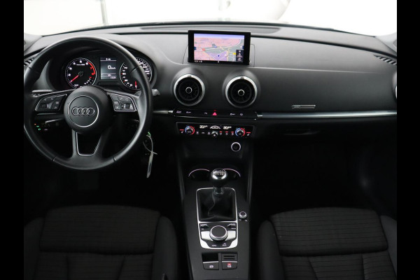 Audi A3 1.0 TFSI Design Pro Line Plus | Stoelverwarming | Trekhaak | Sportstoelen | Full LED | Navigatie | DAB | Cruise control | Climate control | Parkeerhulp | Bluetooth