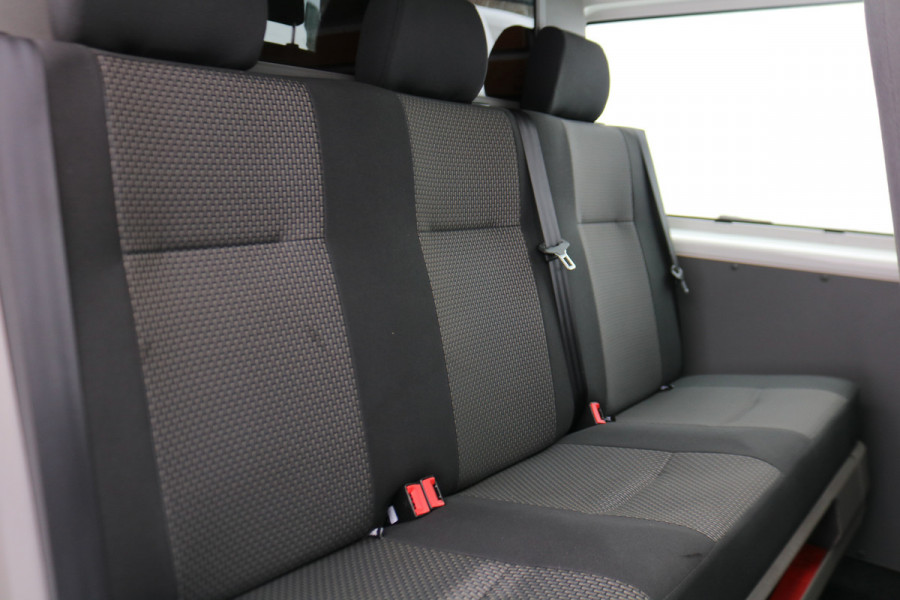 Volkswagen Transporter 2.0 TDI L2 H1 DC 150pk Airco Navigatie Imperiaal