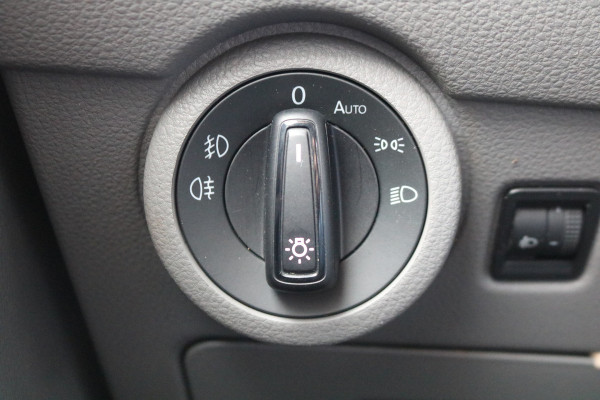 Volkswagen Transporter 2.0 TDI L2 H1 DC 150pk Airco Navigatie Imperiaal