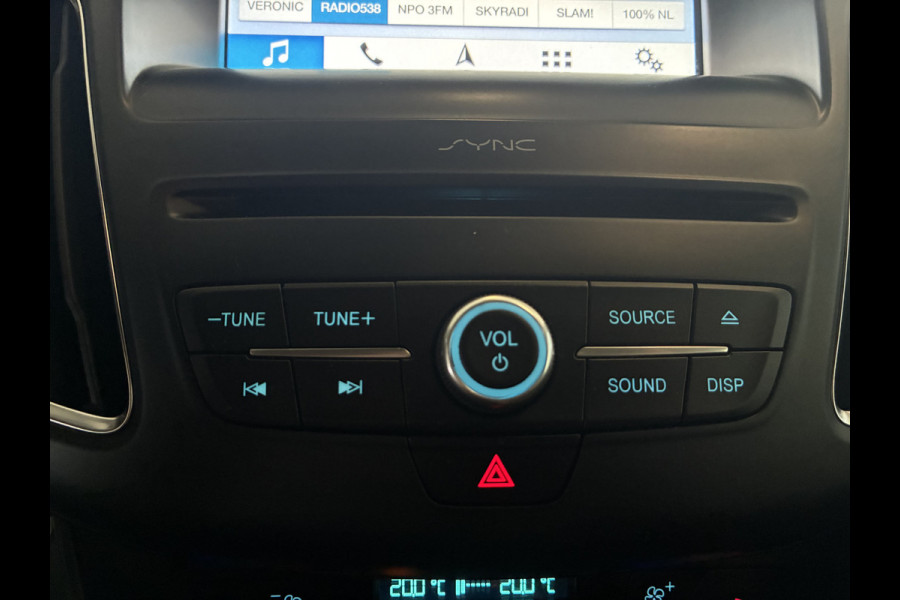 Ford FOCUS Wagon 125PK ST-Line 18-inch-navi-climatecontrole-privacyglass