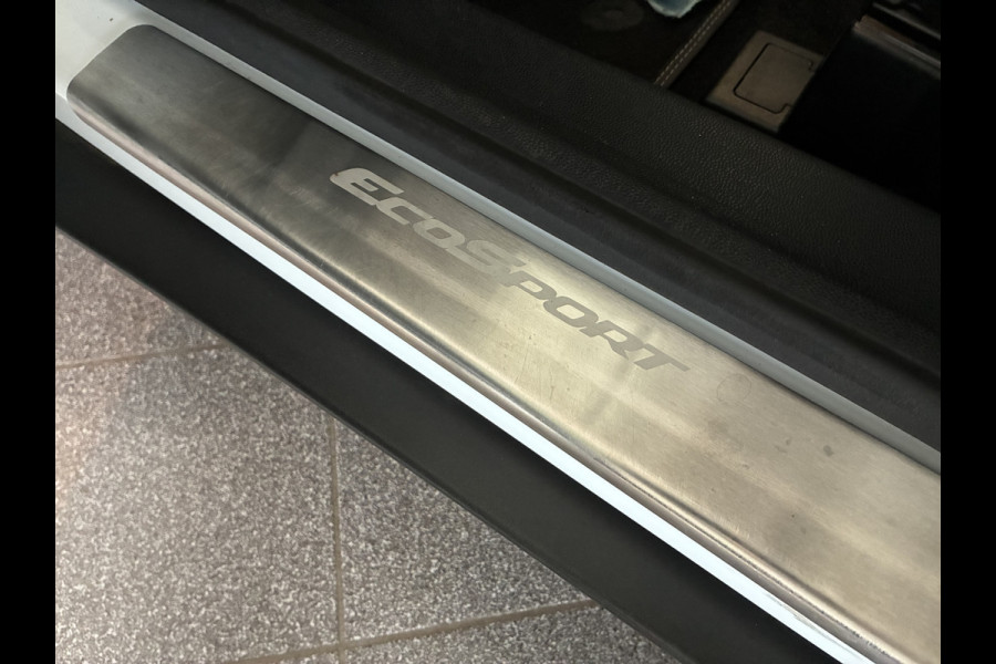 Ford EcoSport 125pk EcoBoost Titanium navi-winterpack-blis