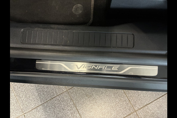 Ford Kuga Vignale PHEV vol opties-elektr.trekhaak-pan.dak 20-inch lichtmetaal
