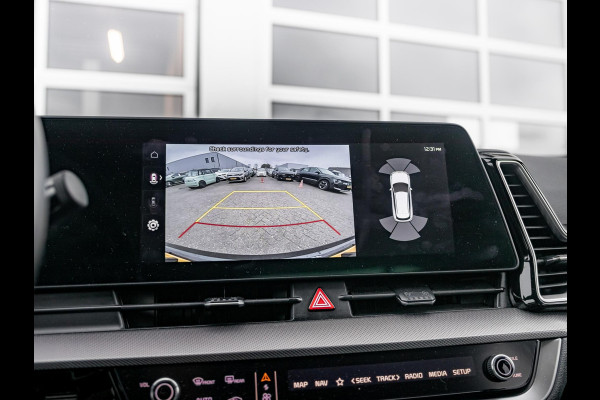 Kia Sportage 1.6 T-GDi Plug-in Hybrid AWD Dark Edition l Stoel Stuur Verwarming l Camera l Navigatie l El. Stoelen