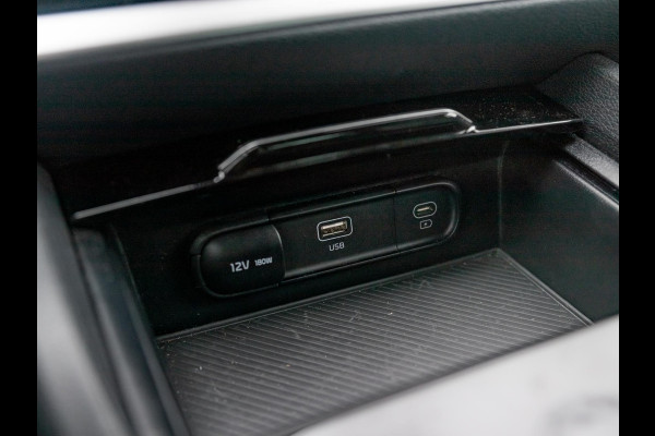 Kia Sportage 1.6 T-GDi Plug-in Hybrid AWD Dark Edition l Stoel Stuur Verwarming l Camera l Navigatie l El. Stoelen