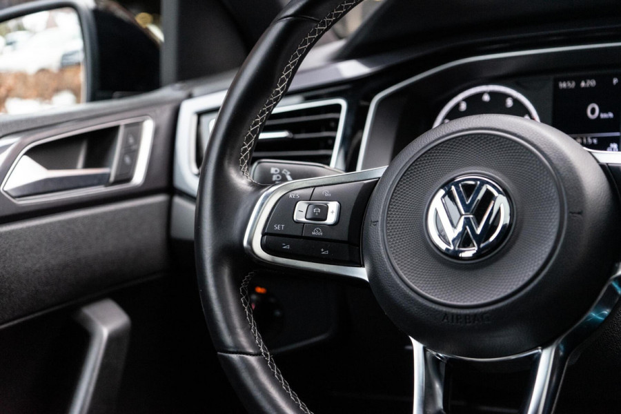 Volkswagen Polo 1.0 TSI Highline R-Line Pano / Beats / Camera
