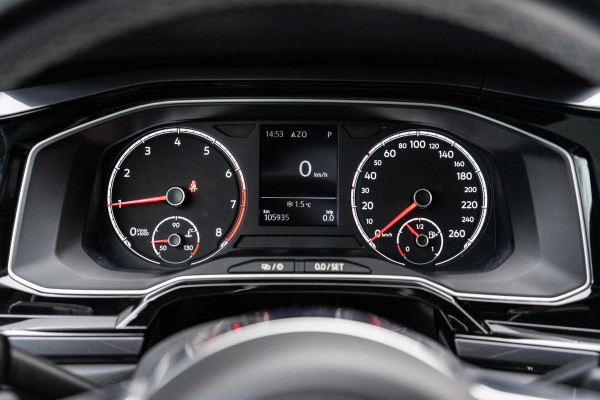 Volkswagen Polo 1.0 TSI Highline R-Line Pano / Beats / Camera