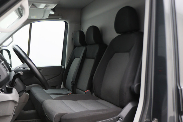 Volkswagen Crafter 35 2.0 TDI 140 PK DSG L3H2 (L2H1)