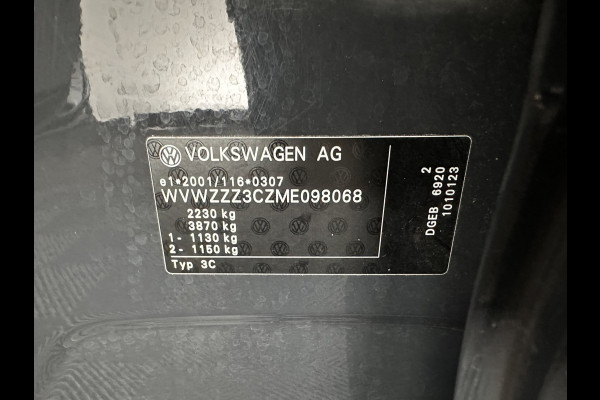 Volkswagen Passat 1.4 TSI GTE Business (Plug-In) (INCL-BTW) Aut. *FULL-LED | DIGI-COCKPIT | ADAPTIVE-CRUISE | NAVI-FULLMAP | KEYLESS | DAB+ | COMFORT-SEATS | SHIFTPADDLES | PRIVACY-GLASS | PDC | CAMERA | CARPLAY | 17''ALU*