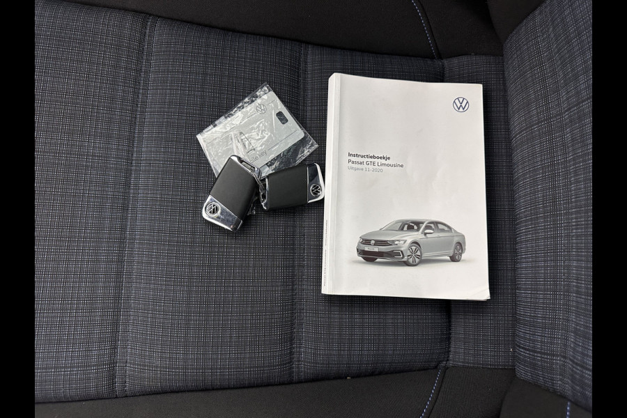 Volkswagen Passat 1.4 TSI GTE Business (Plug-In) (INCL-BTW) Aut. *FULL-LED | DIGI-COCKPIT | ADAPTIVE-CRUISE | NAVI-FULLMAP | KEYLESS | DAB+ | COMFORT-SEATS | SHIFTPADDLES | PRIVACY-GLASS | PDC | CAMERA | CARPLAY | 17''ALU*