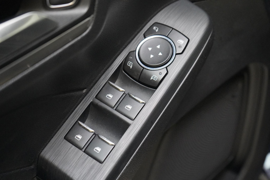 Ford Kuga 2.5 PHEV Titanium | Head-Up | Stoelverwarming | Navigatie | Achteruitrijcamera | Stuurverwarming