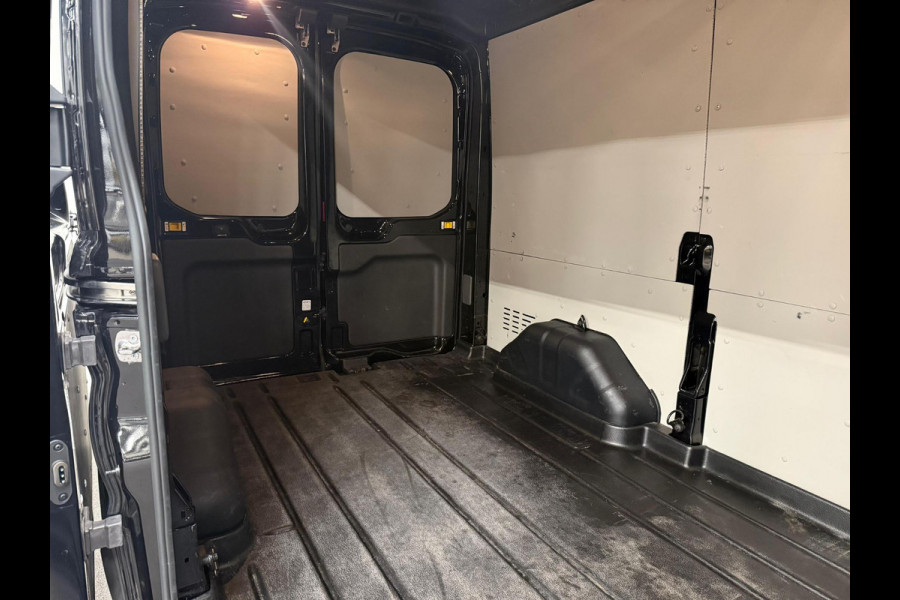 Ford Transit 310 2.0 TDCI L2H2 Trend Airco Bluetooth Camera Cruise Control Navi