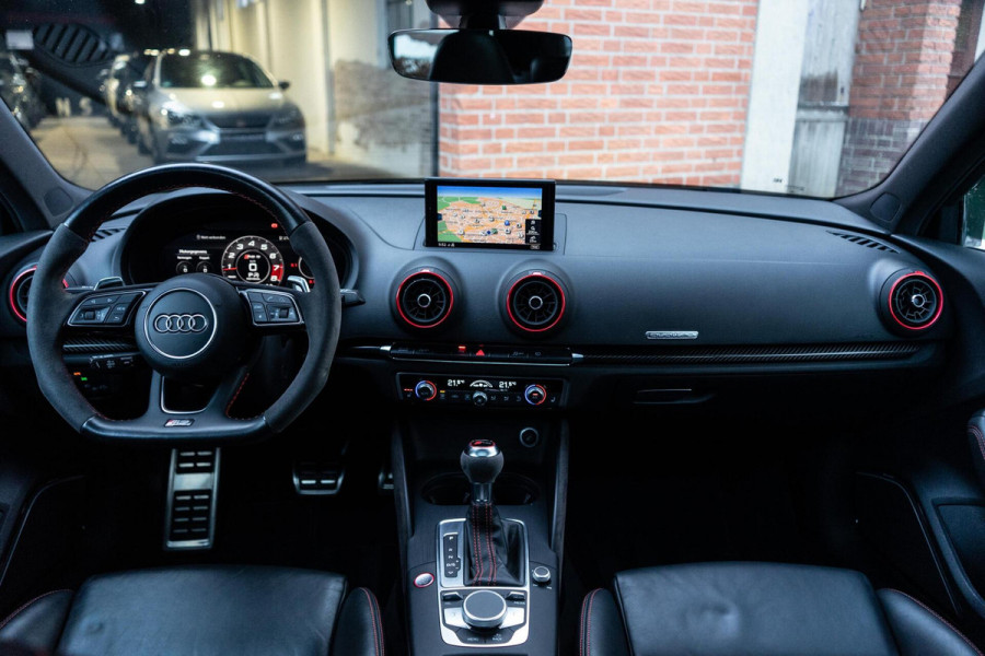 Audi RS3 2.5 TFSI RS3 Quattro Pano / B&O / Virtual