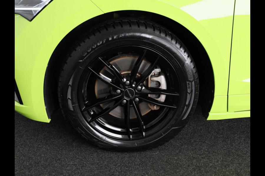 Škoda ENYAQ Coupé iV 80 RS 299pk | Panoramadak | Elektrisch verstelbare stoelen met geheugen | Verwarmbare voorstoelen en achterbank |