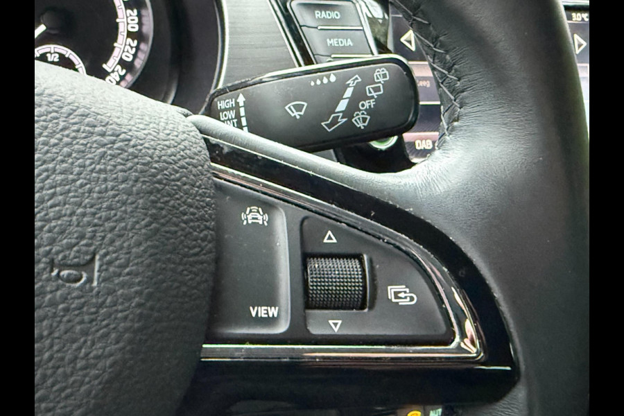 Škoda Fabia 1.0 TSI | ADAPTIEVE CRUISE CONTROL | STOELVERWARMING | PDC | APPLE CARPLAY / ANDROID AUTO