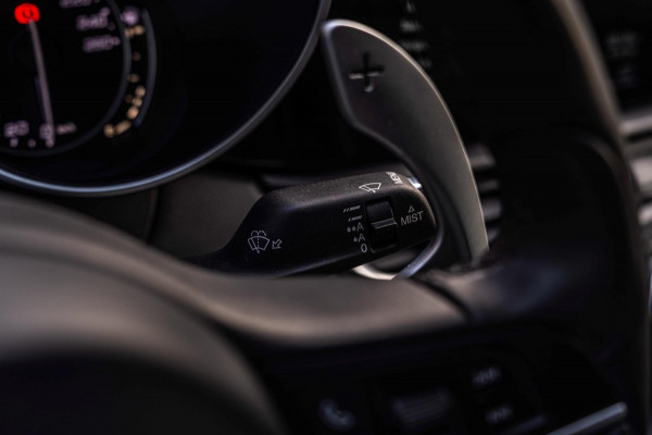 Alfa Romeo Giulia 2.0 T 280pk AWD Veloce Adaptive Camera Leder Stoel/Stuurverw. 19''