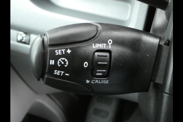 Opel Vivaro 2.0 CDTI 145pk L3H1 XL, Automaat, Airco, Navi, Camera.