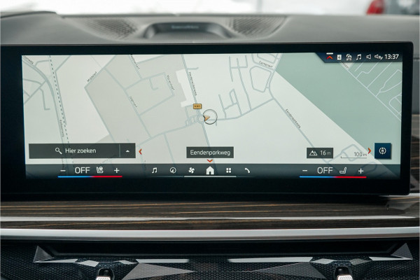 BMW X5 xDrive50e Launch Ed M-Sport Pro Pano B&W ACC Luchtvering 22" 1e Eig