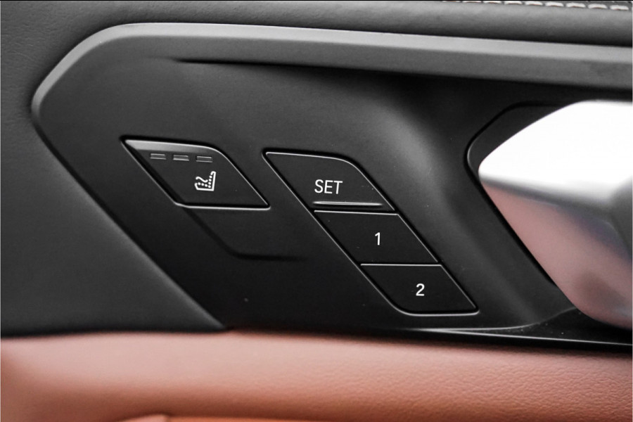 BMW X5 xDrive50e Launch Ed M-Sport Pro Pano B&W ACC Luchtvering 22" 1e Eig