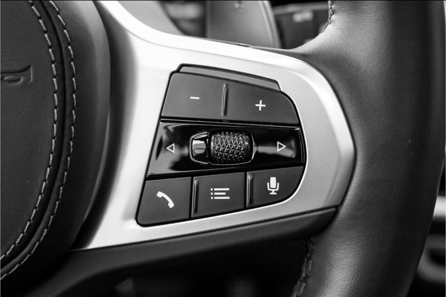 BMW X5 xDrive50e Launch Ed M-Sport Pro Pano B&W ACC Luchtvering 22" 1e Eig