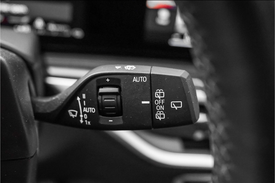 BMW X5 xDrive50e Launch Ed M-Sport Pro Pano B&W ACC Luchtvering 22" 1e Eig