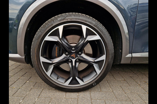 CUPRA Formentor 2.0 TSI 4DRIVE VZ 310 PK /Pano /Led /Carbon stoelen /Winterpakket