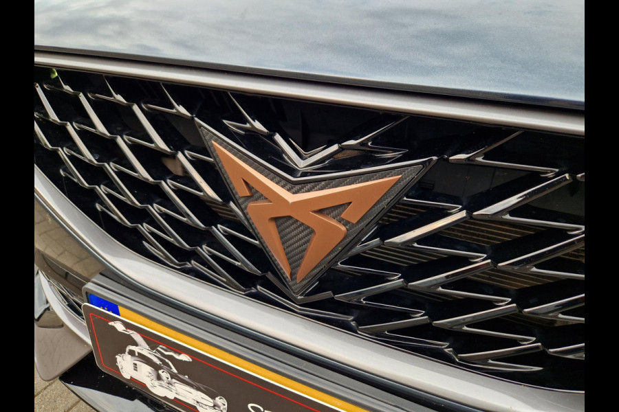 CUPRA Formentor 2.0 TSI 4DRIVE VZ 310 PK /Pano /Led /Carbon stoelen /Winterpakket