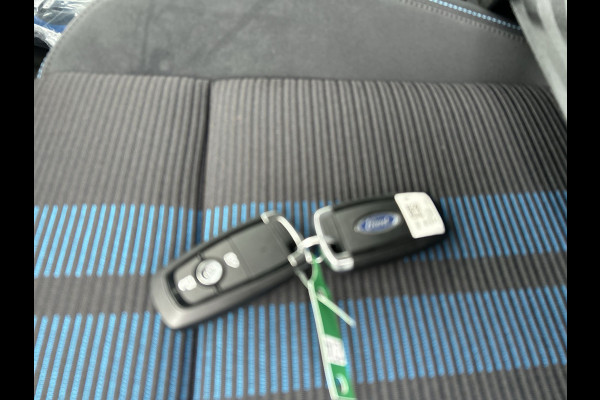 Ford E-Transit Custom 340 L2H1 Sport 71 kWh 2x schuifdeur, LMV 19'', navigatie, laadvloer, trekhaak, camera Snel leverbaar