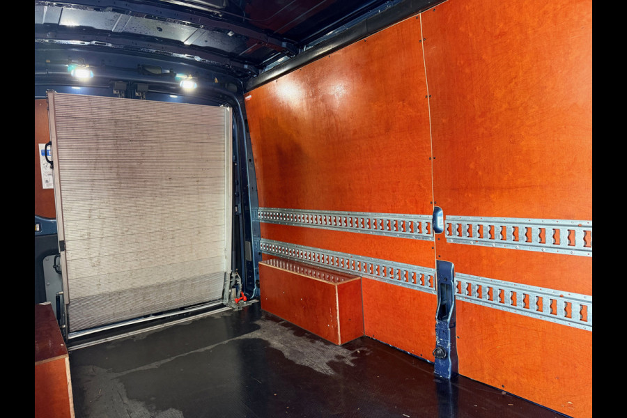 Ford Transit 350 2.0 TDCI 185pk Automaat Euro 6 L3H2 Limited - Rijplaat