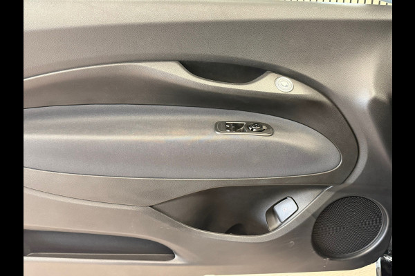 Fiat 500E Icon 42 kWh AUT. KEYLESS-GO NAVIGATIE STOELVERWARMING AIRCO CRUISE USB