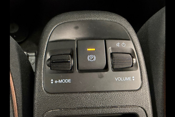 Fiat 500E Icon 42 kWh AUT. KEYLESS-GO NAVIGATIE STOELVERWARMING AIRCO CRUISE USB
