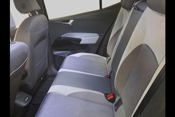 Volkswagen ID.3 First Plus 58 kWh Incl. Stoel en stuurverwarming | Apple Carplay/Android Auto | Navigatie