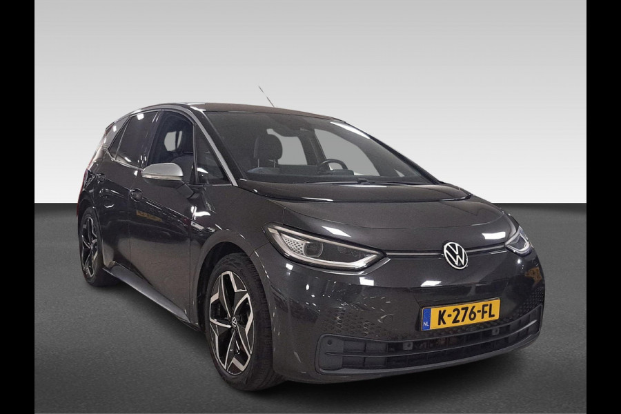 Volkswagen ID.3 First Plus 58 kWh Incl. Stoel en stuurverwarming | Apple Carplay/Android Auto | Navigatie