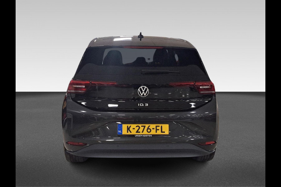 Volkswagen ID.3 First Plus 58 kWh Incl. Stoel en stuurverwarming | Apple Carplay/Android Auto | Navigatie