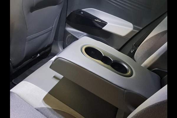 Volkswagen ID.3 First Plus 58 kWh Incl. Stoel en stuurverwarming | Apple Carplay/Android Auto | Navigatie