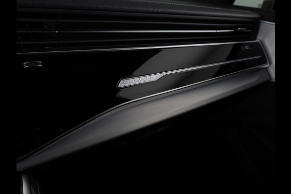 Audi Q7 55 TFSI e quattro Pro Line S 394pk Panoramadak, adaptive cruisecontrol, B&O soundsysteem, optiekpakket zwart Plus, Privacy Glass, Trekhaak