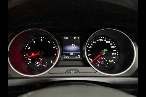 Volkswagen Tiguan 2.0 TSI 4Motion Highline R-Line | Panoramadak | PDC voor + achter | Elekt. Trekhaak
