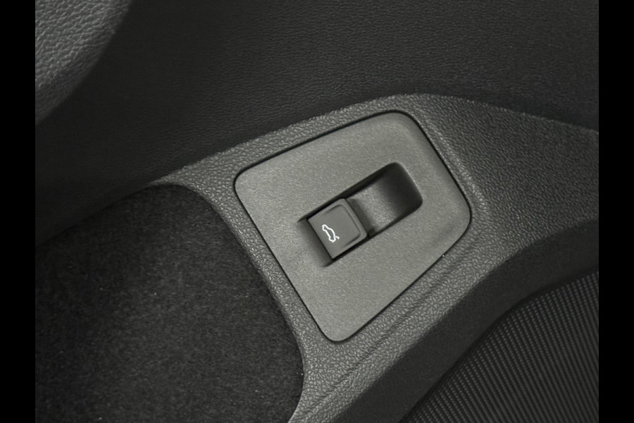 Volkswagen Tiguan 2.0 TSI 4Motion Highline R-Line | Panoramadak | PDC voor + achter | Elekt. Trekhaak