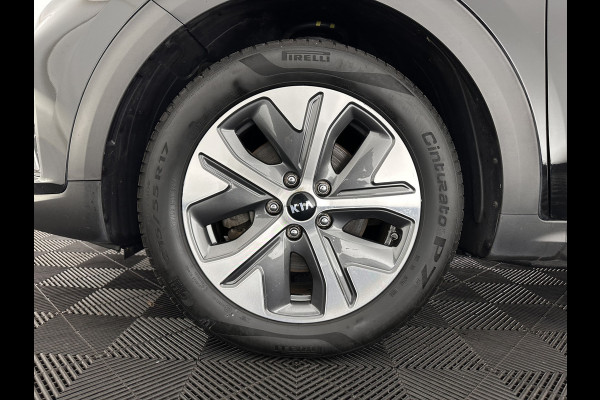 Kia e-Niro ExecutiveLine 64 kWh [ 3-Fase ] {SOH-100%} (INCL.BTW) Aut.*LEATHER | FULL-LED | NAVI-FULLMAP | ADAPTIVE-CRUISE | CAMERA | MEMORY-PACK | LANE-ASSIST | KEYLESS | DIGI-COCKPIT | PRIVACY-GLASS | 17"ALU*