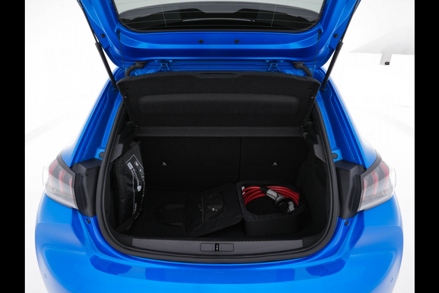 Peugeot e-208 EV GT 350 50 kWh [ 3-Fase ] (INCL.BTW) *PANO | FULL-LED | DIGI-COCKPIT | BLINDSPOT | CAMERA | LEATHER-ALCANTARA | AMBIENT-LIGHT | NAVI-FULLMAP | LANE-ASSIST | KEYLESS | DAB | CCS-FASTLOADER | HEATED-SPORTSEATS | 17''ALU