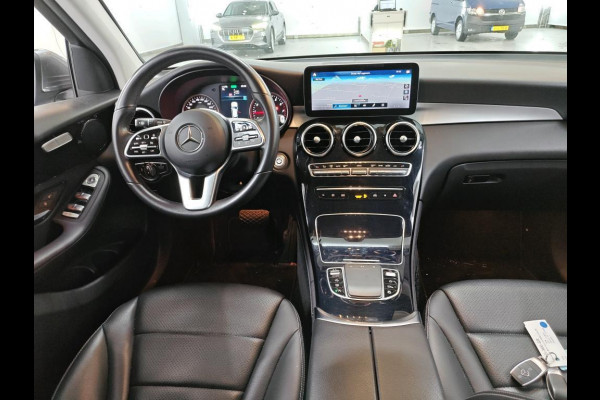 Mercedes-Benz GLC 200 Automaat | LED verlichting | Stoelverwarming | Trekhaak afneembaar | Climate & cruise control | Navigatiesysteem | Achteruit